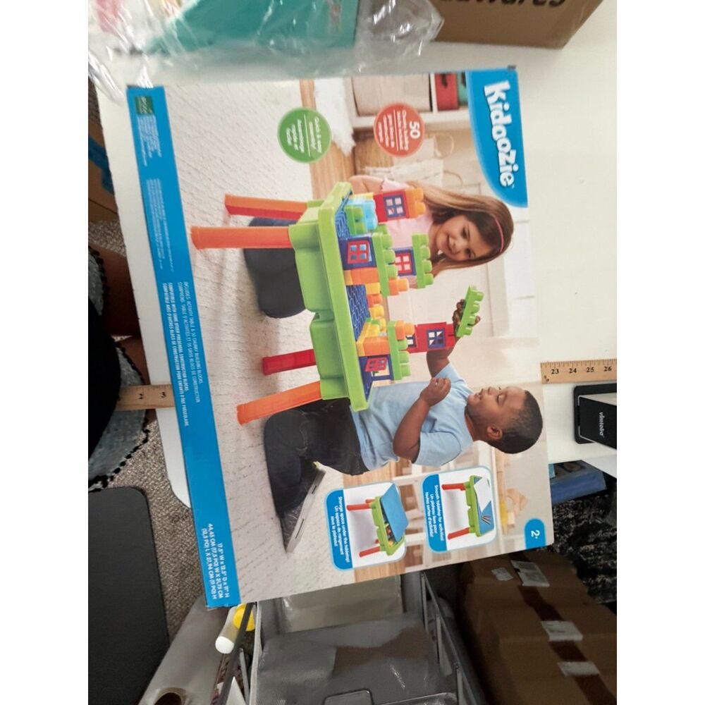 Kidoozie - Little Builders Activity Table - Picture 2 of 6